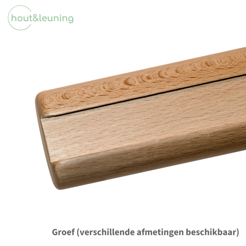 Groef aan de onderkant van een houten leuning, in verschillende afmetingen leverbaar, close-up van het uiteinde