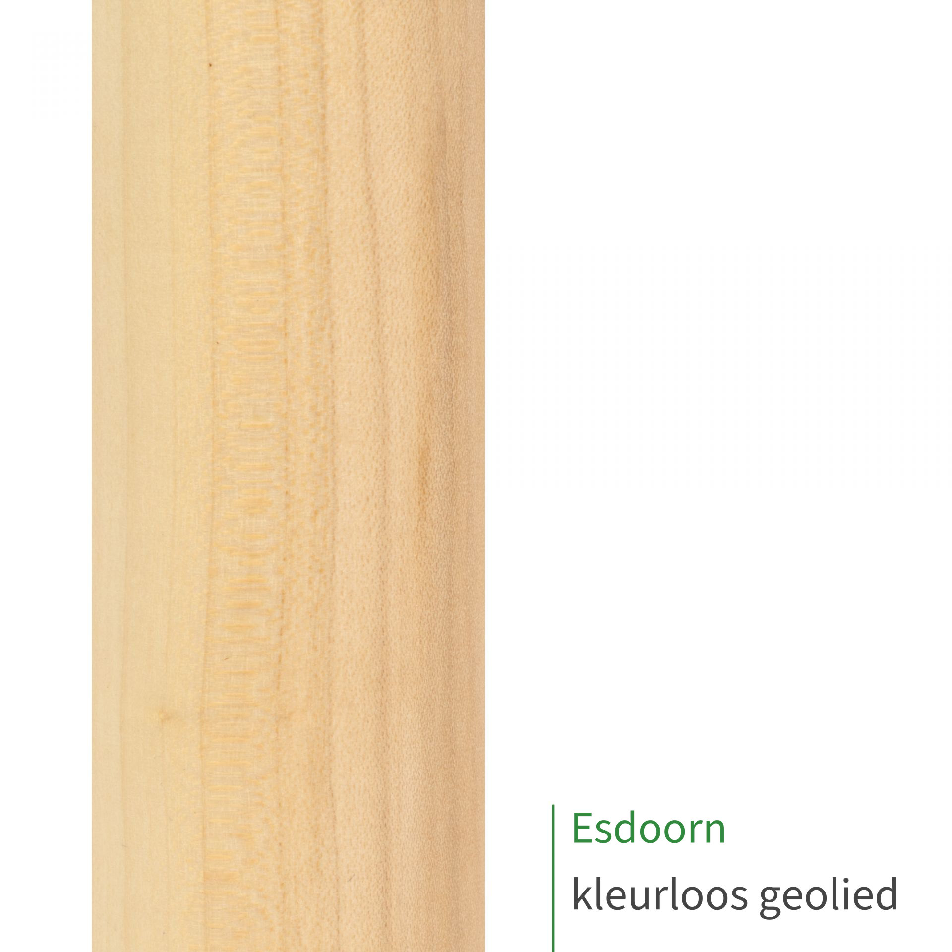 Esdoorn, kleurloos geolied: close-up van het oppervlak van een houten leuning met zichtbare houtnerf als kleurstaal