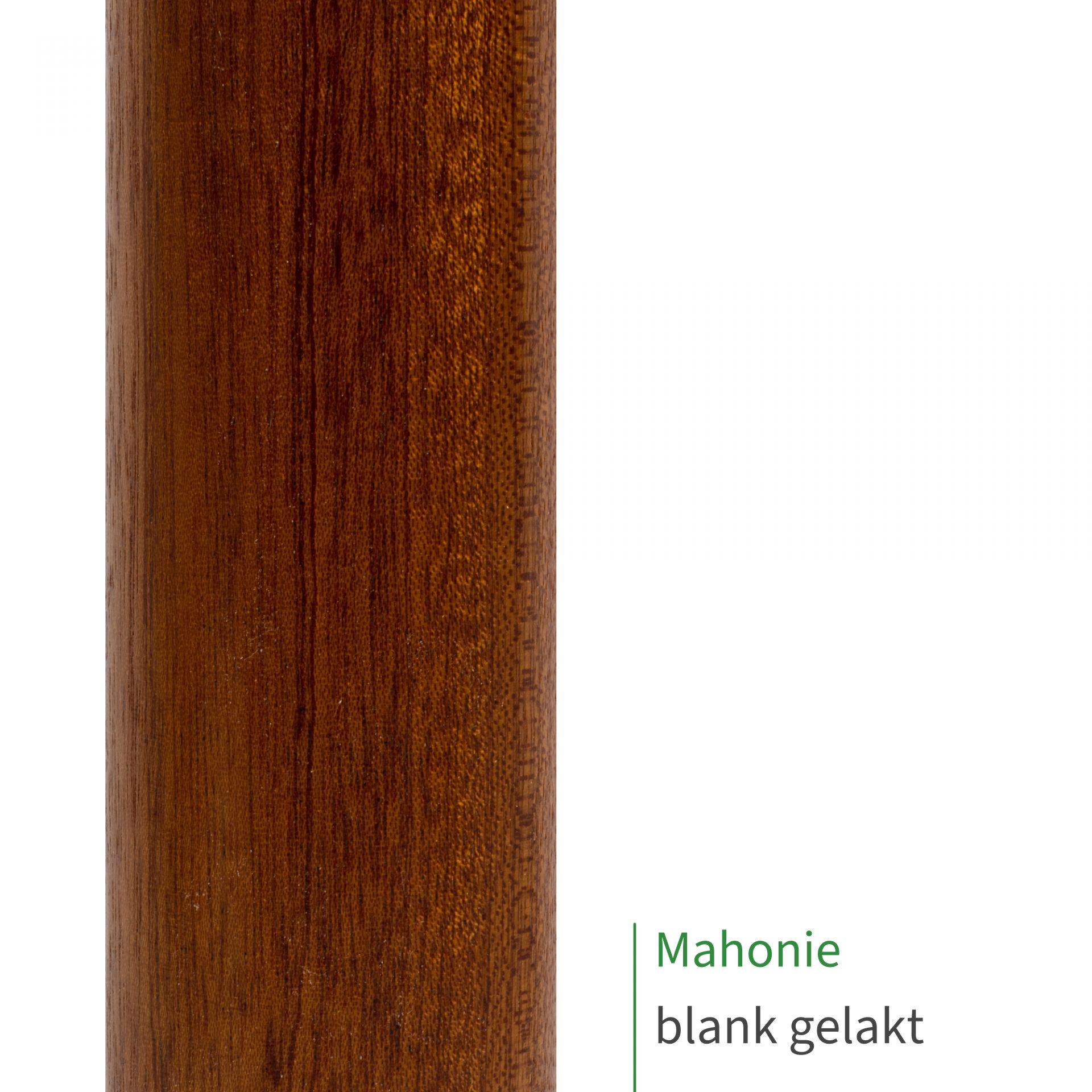 Mahonie, blank gelakt: close-up van het oppervlak van een houten leuning met zichtbare houtnerf als kleurstaal